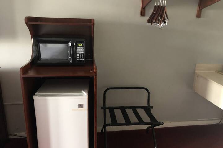 Room 25 of 47