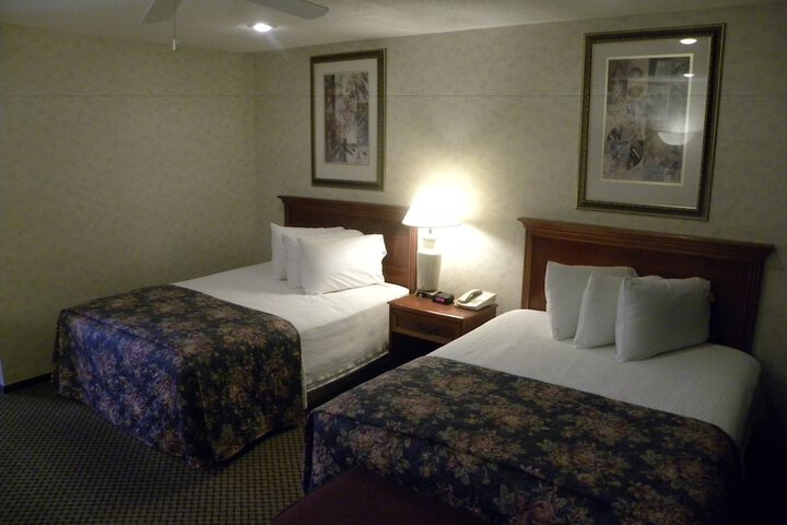 Room 9 of 43