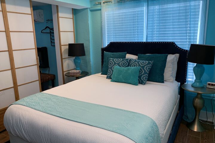 Peace & Plenty Inn Bed & Breakfast