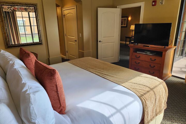 Room 36 of 72