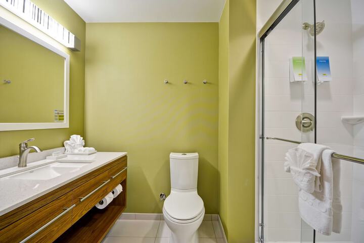 Room 14 of 40