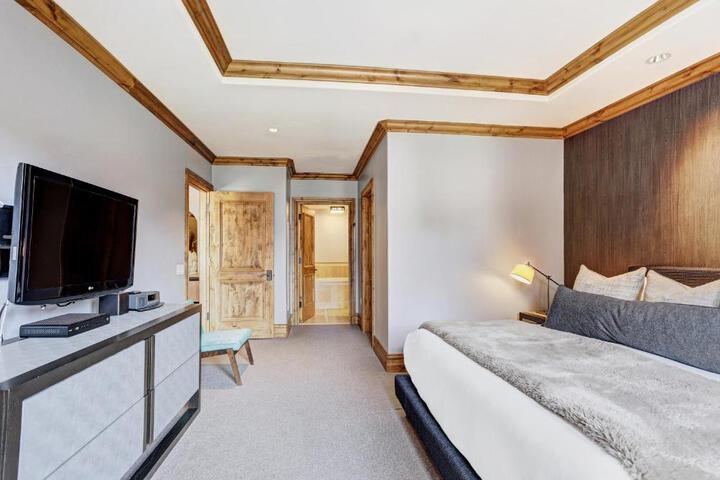 The Arrabelle at Vail Square a RockResort by Vail Resorts