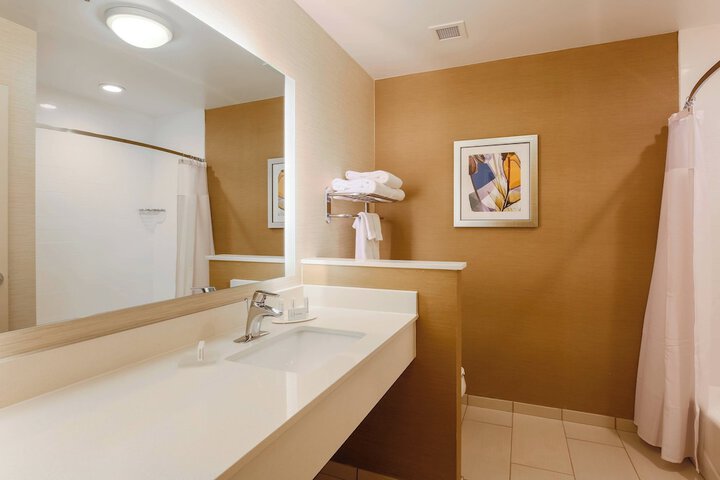 Room 14 of 48