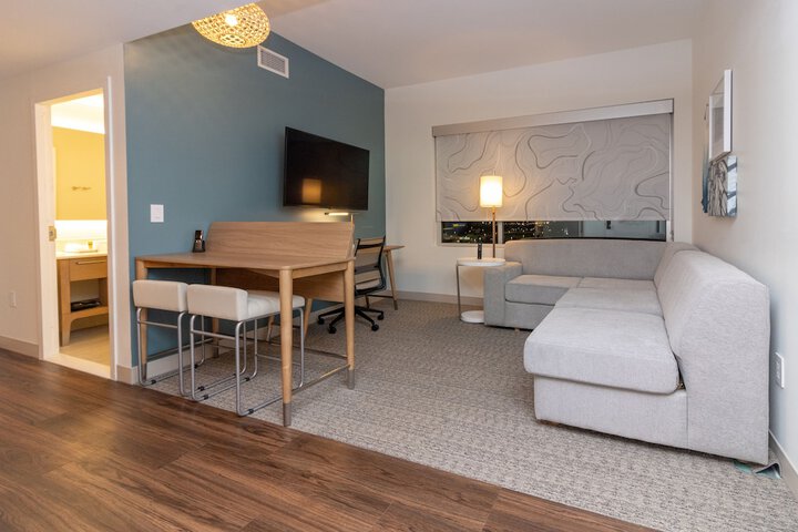 Room 43 of 56