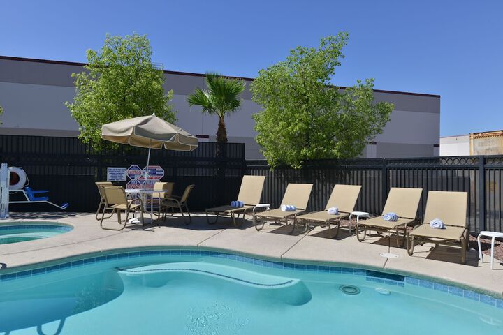 Pool 8 of 44