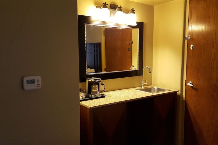 Room 29 of 68