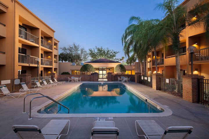 Courtyard by Marriott Fort Myers Cape Coral
