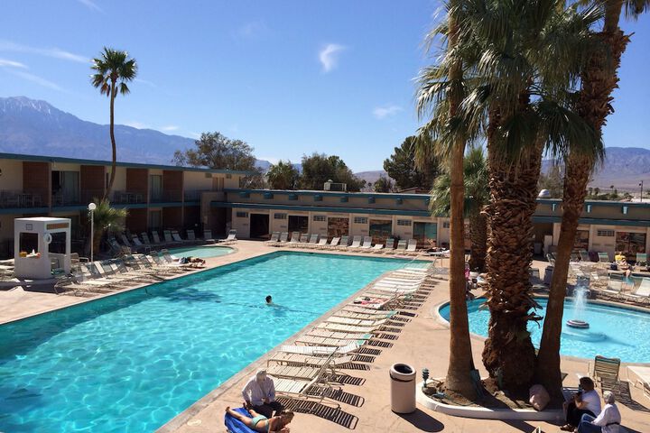 Desert Hot Springs Spa Hotel
