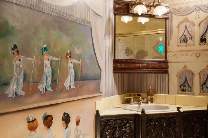 Victorian Mansion Bed and Breakfast Inn
