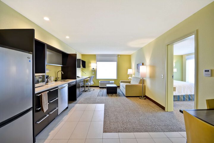 Room 15 of 40