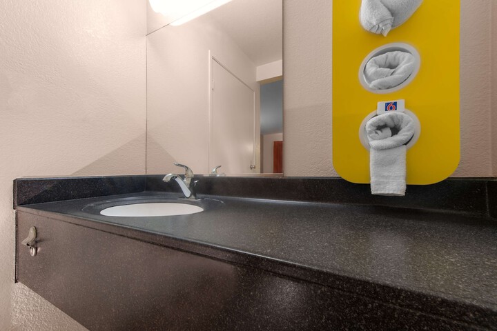 Motel 6 Saint Joseph MO