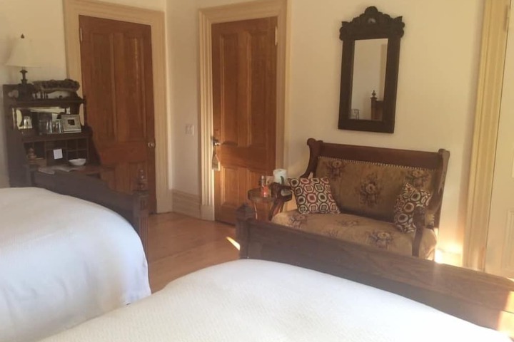 Ile De Garde B & B