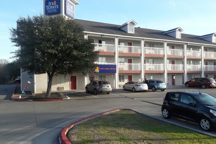 Hotel 2 of 13
