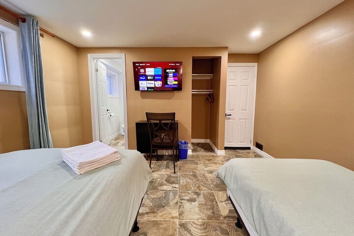 Newly Renovated Home in Central Aurora
