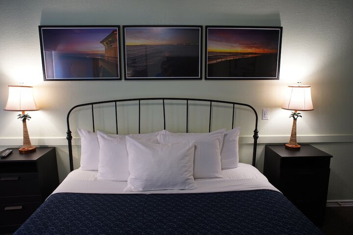 Room 27 of 60