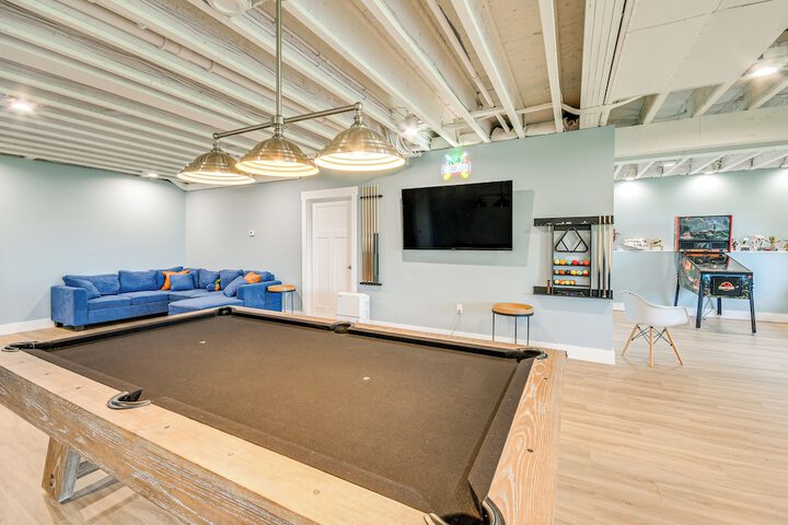 Steps From Oneida Lake: Spacious Gem w / Game Room!