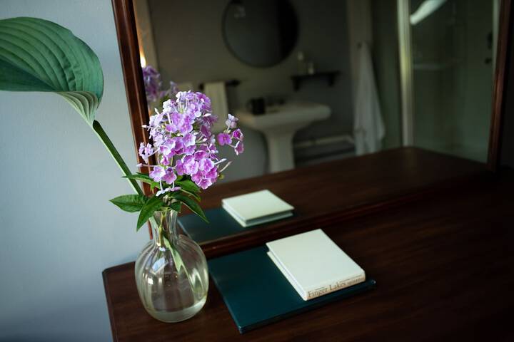 Hotel Interior 4 of 32