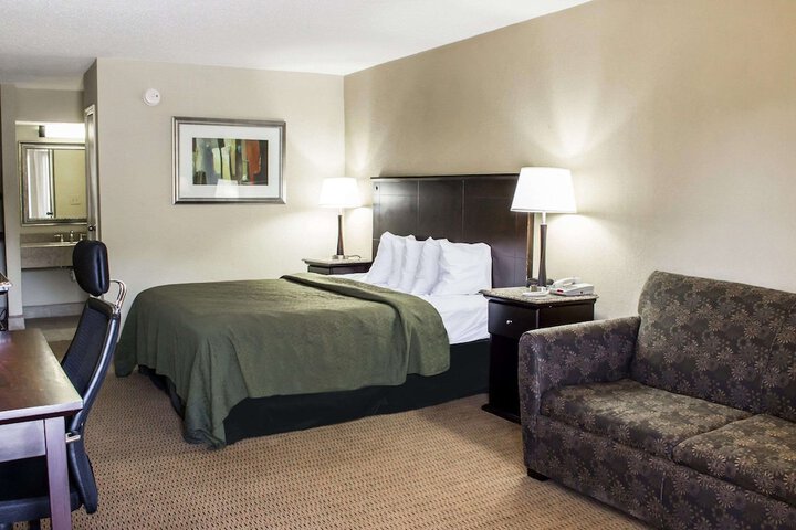 Room 21 of 36