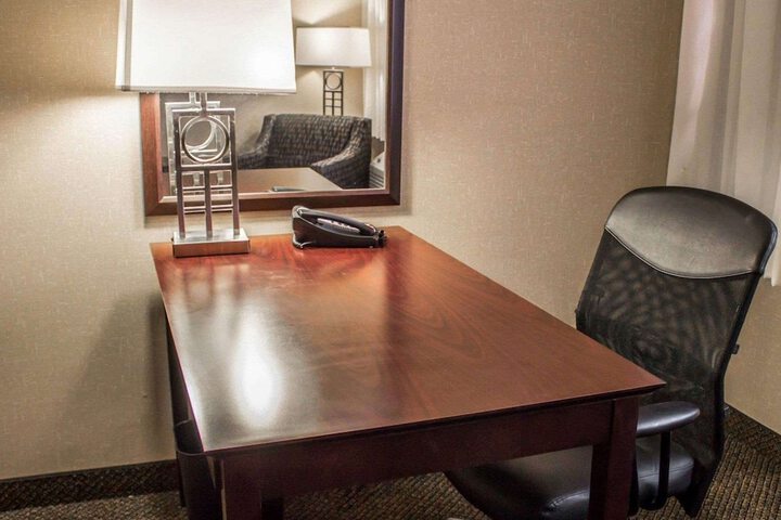 Room 11 of 39