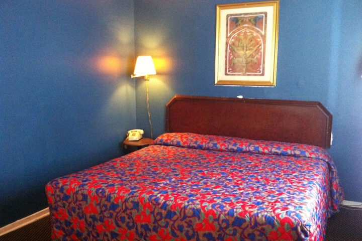 Green Crest Motel