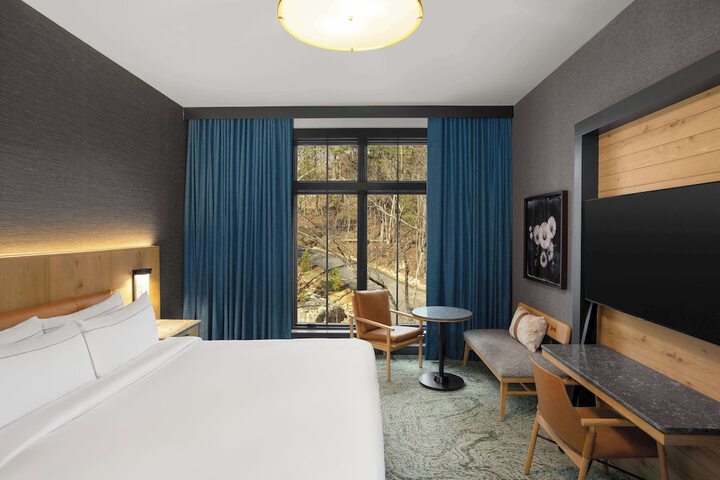 Room 62 of 227
