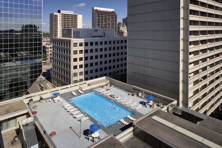 Pool 8 of 77
