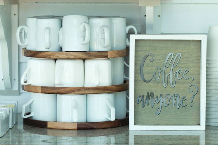 Breakfast/Coffee Service 297 of 468