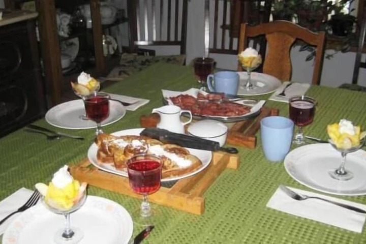 Breakfast/Coffee Service 34 of 46