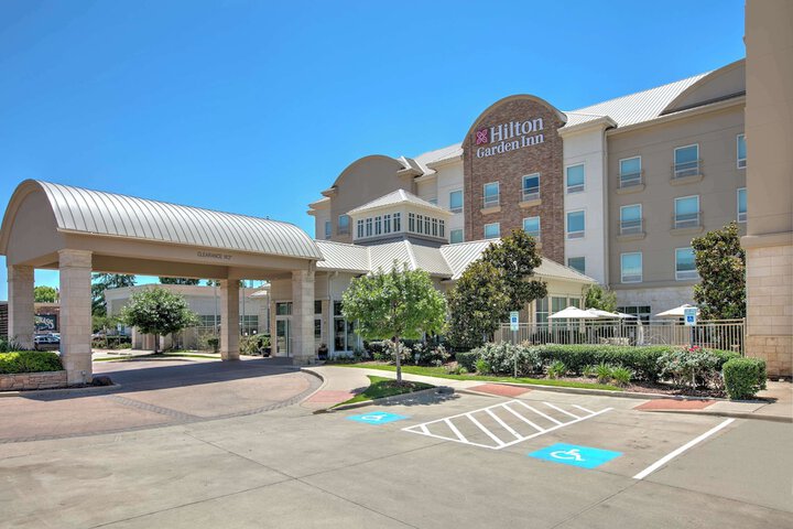 Hilton Garden Inn Dallas / Arlington