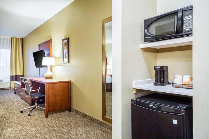 Comfort Inn & Suites North Platte
