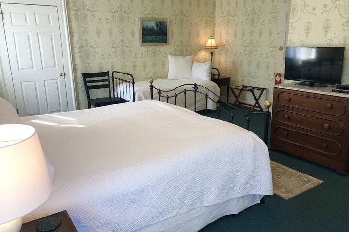 Room 9 of 56
