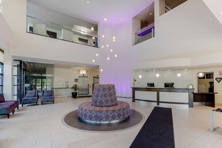 C Hotel by Carmens BW Premier Collection
