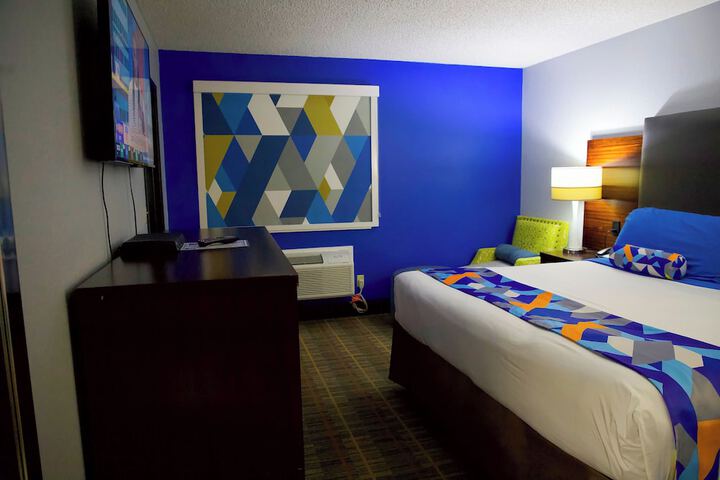 Express Inn Parsons