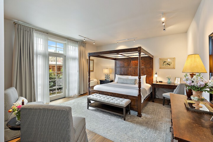 Room 45 of 115