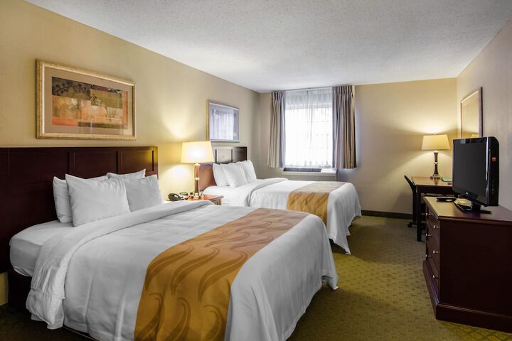 Quality Inn Summersville - New River Area