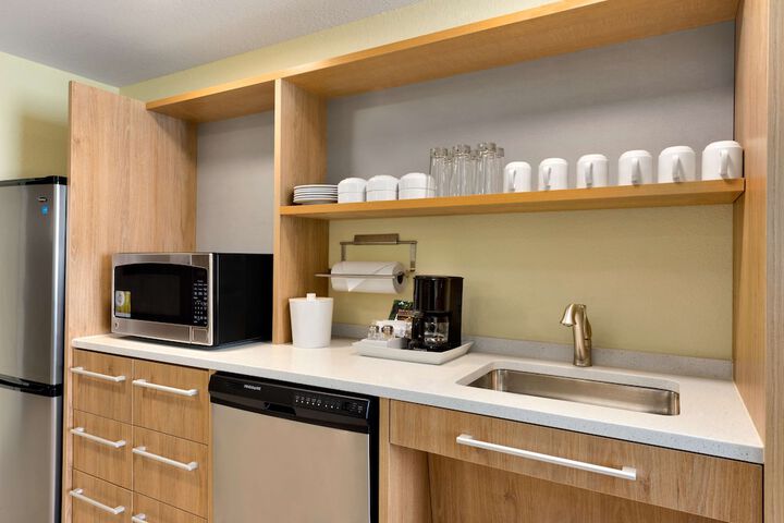 Home2 Suites by Hilton Cleveland Beachwood