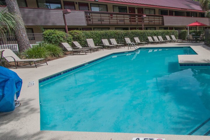 Pool 6 of 34