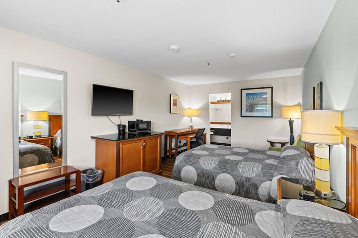 Room 34 of 43