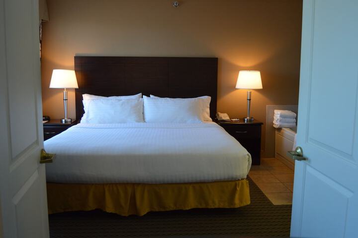 Room 11 of 44