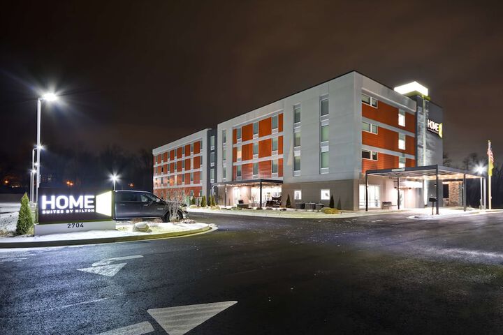 Hotel 2 of 42