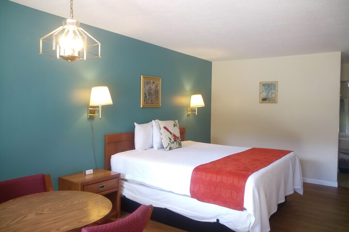 Room 43 of 61