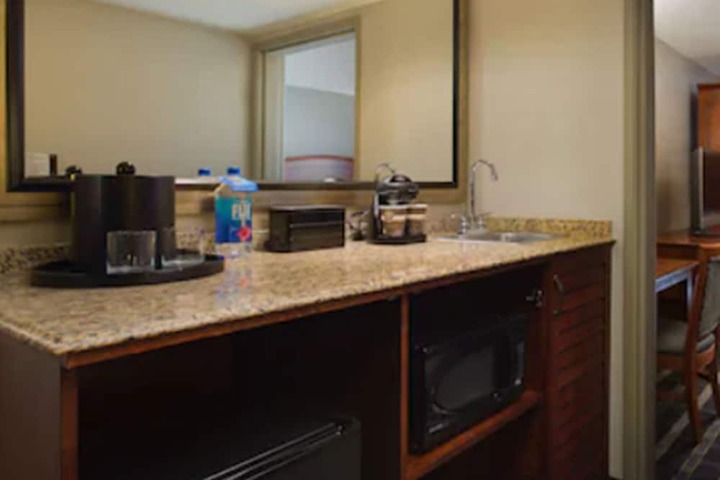 Embassy Suites by Hilton San Francisco Airport Waterfront