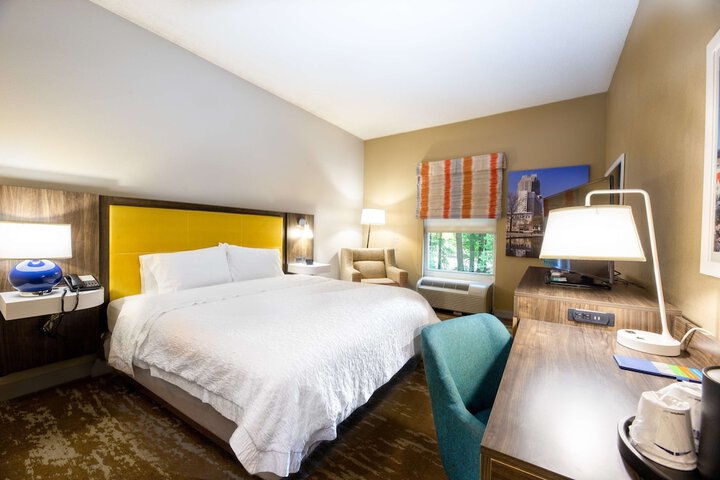 Room 41 of 60