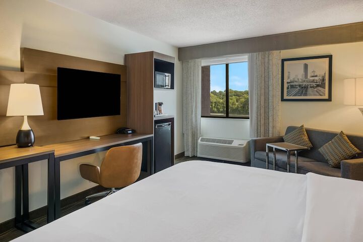 Radisson Hotel Grand Rapids Riverfront