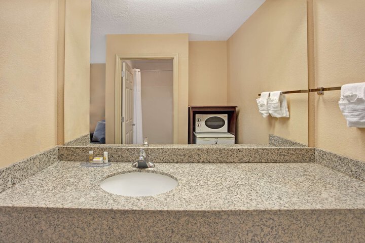 Room 21 of 26