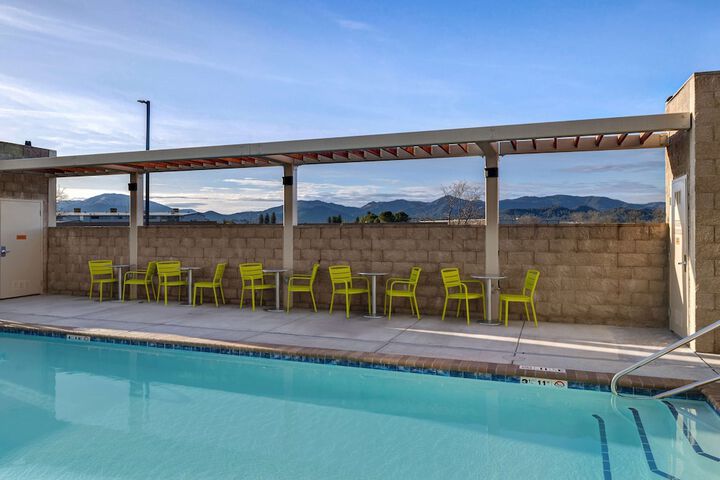Pool 7 of 53