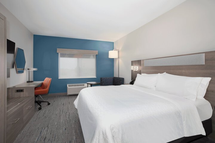 Room 19 of 51