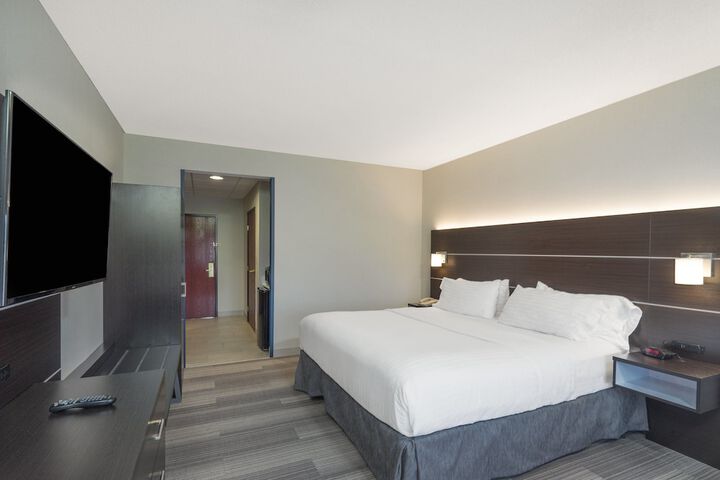 Room 16 of 54
