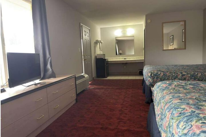 Midtown Motel Burlington Near Hwy 34