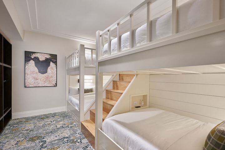 Room 40 of 60